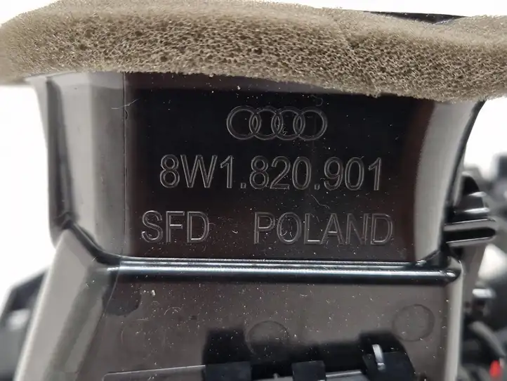 Audi A4 S4 B9 (2015 - 2019) 8W1820901 Боковой воздушный дефлектор — фото 7