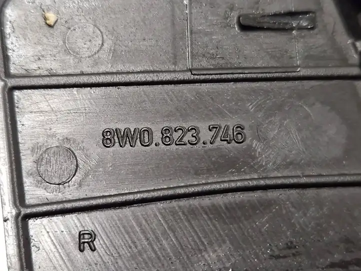 Audi A4 S4 B9 (2015 - 2019) 8W0823746 Прочие детали моторного отсека — фото 6
