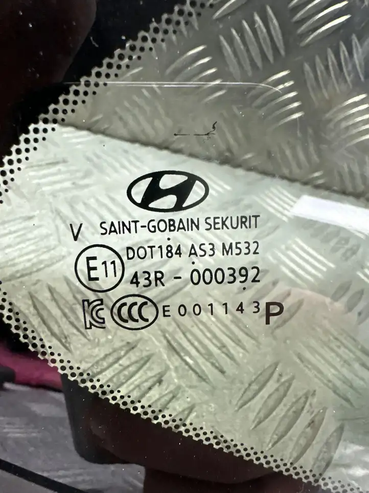 Hyundai Tucson TL (2015 - ) 43R000392 Заднее боковое стекло — фото 3