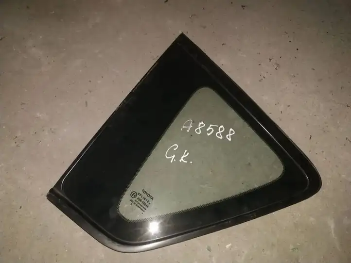Toyota Corolla Verso AR10 (2004 - 2009) Заднее боковое стекло — фото 1