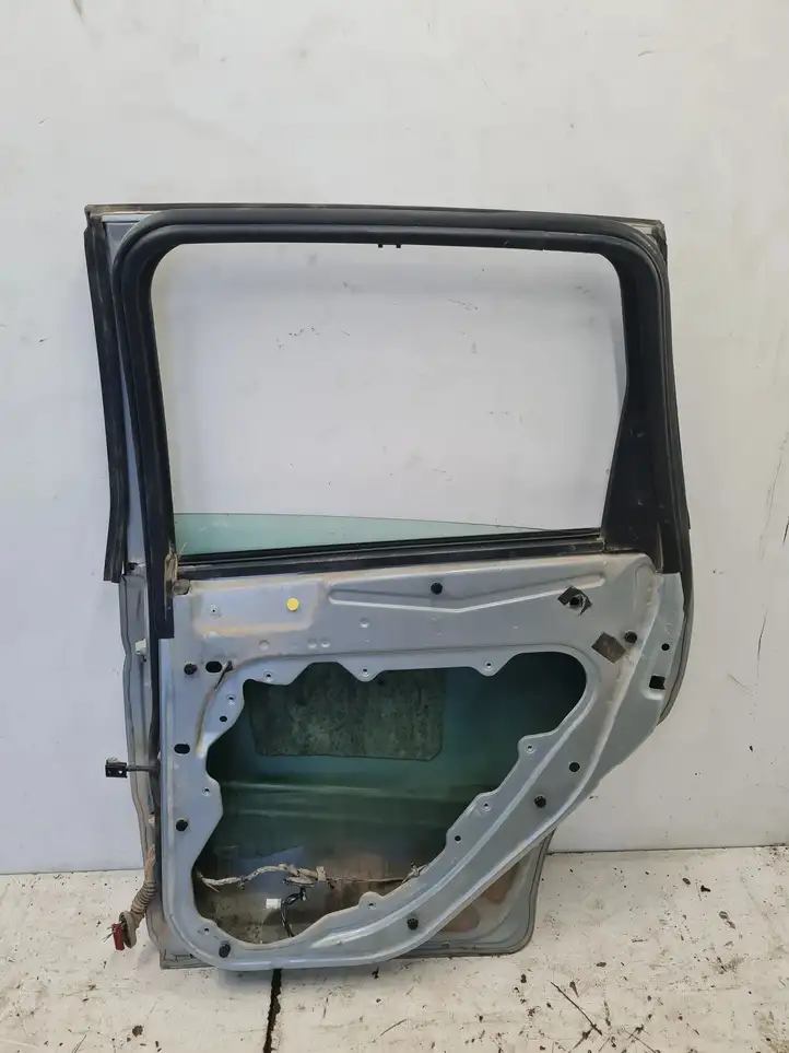 Ford C-MAX I (2003 - 2007) Задняя дверь — фото 6