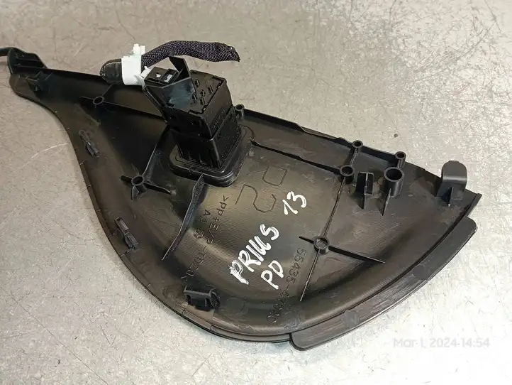 Toyota Prius (XW30) (2009 - 2015) 55435-47020 Боковая отделка панели приборов — фото 5
