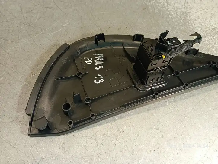Toyota Prius (XW30) (2009 - 2015) 55435-47020 Боковая отделка панели приборов — фото 6