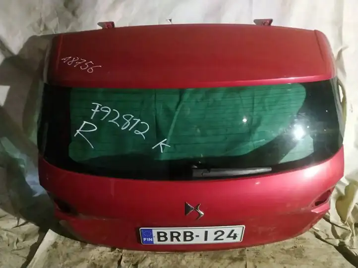 Citroen DS4 (2010 - 2016) raudonas Крышка багажника — фото 1