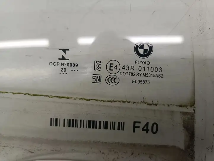 BMW 1 F40 (2019 - ) 43R011003 Стекло задней двери — фото 2