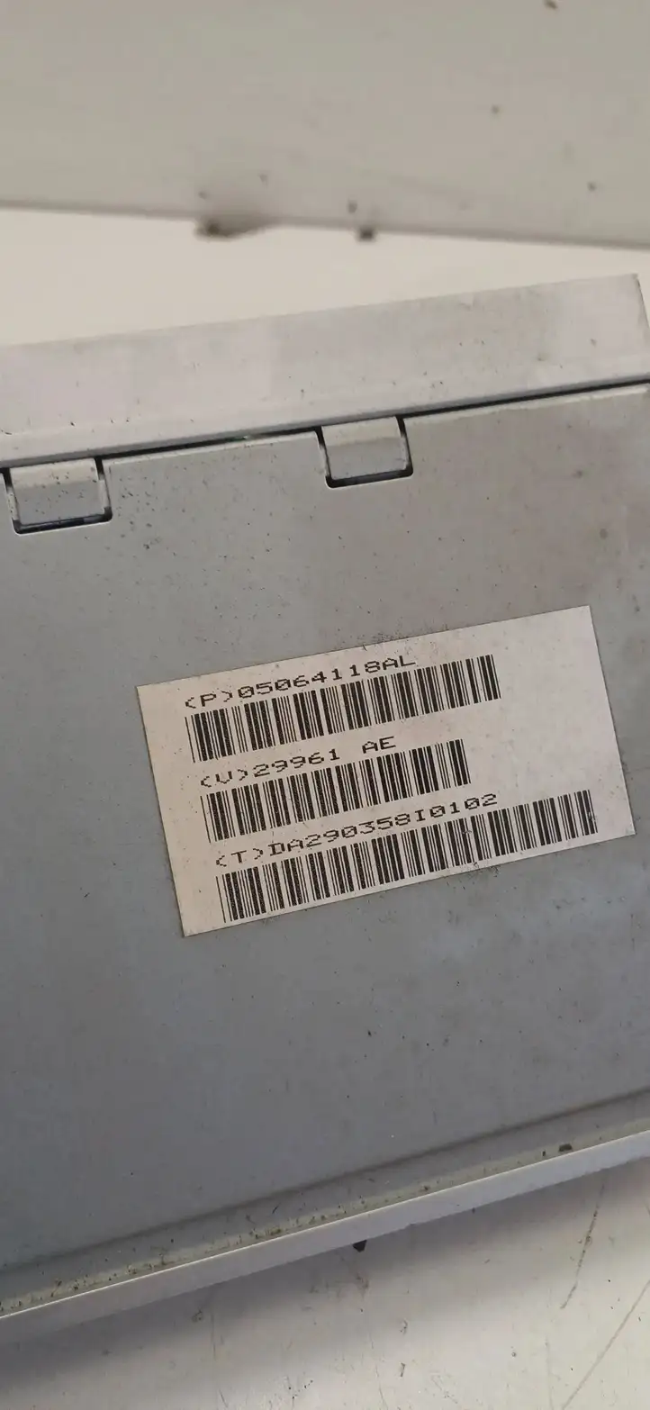 Dodge Caliber (2006 - 2012) 05064118AL Усилитель звука — фото 3