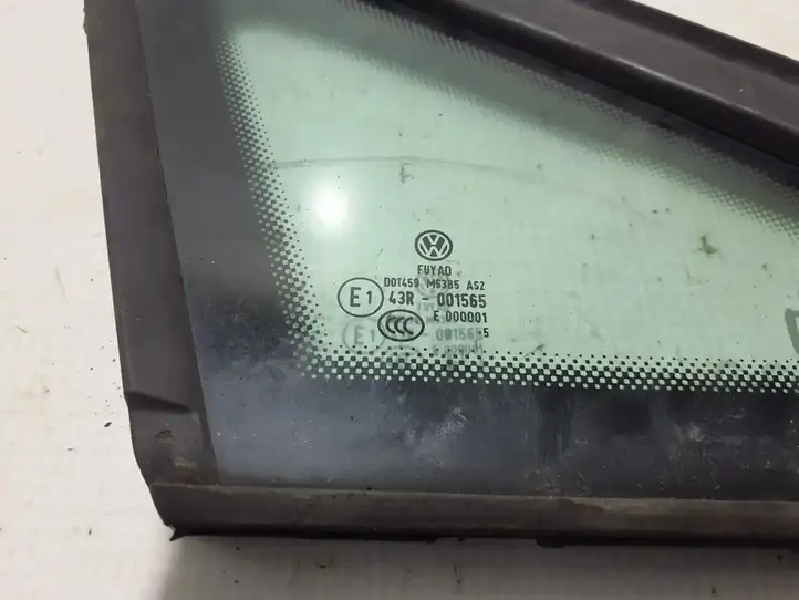Volkswagen Golf VII (2013 - 2019) 5G0845412E Треугольное стекло кузова — фото 3