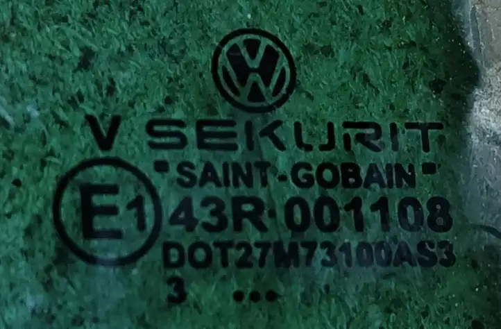 Volkswagen Touran I (2003 - 2010) E143R001108 Форточка двери — фото 2