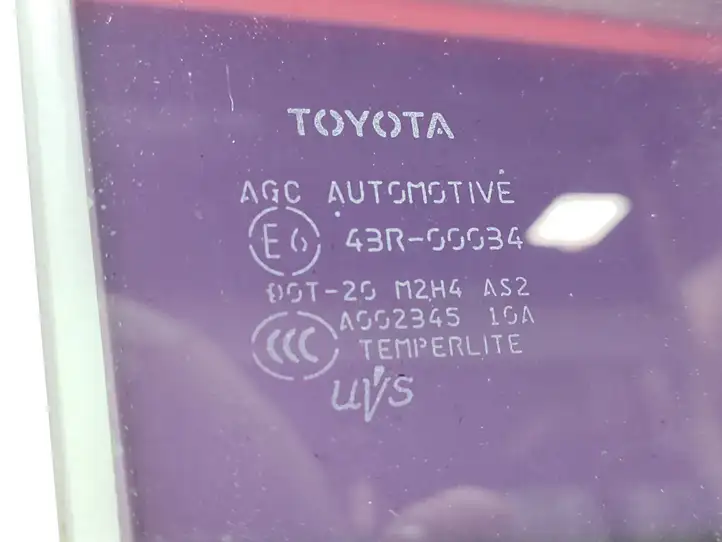 Toyota Land Cruiser (J200) (2008 - ) 43R00034 Стекло задней двери — фото 2