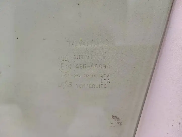 Toyota RAV 4 (XA40) (2012 - 2018) 43R00034 Стекло передней двери — фото 3