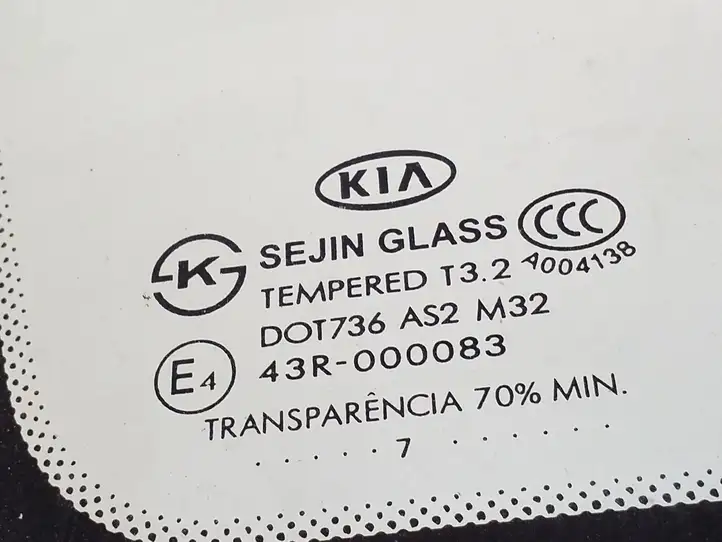 Kia Carens II (2006 - 2012) 43R000083 Форточка двери — фото 2