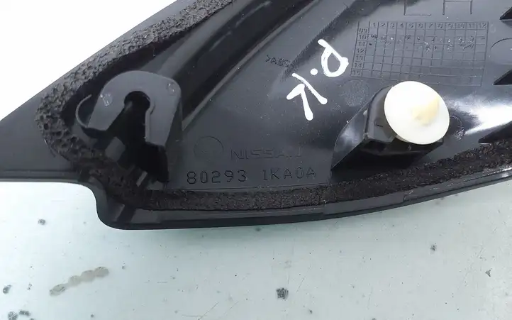Nissan Juke I F15 (2010 - 2018) 802931KA0A Прочие детали салона — фото 3