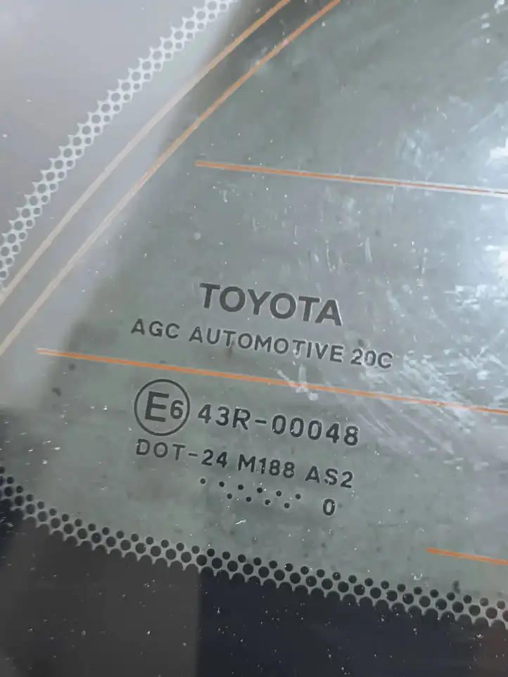 Toyota Avensis T270 (2009 - 2012) As2 Заднее боковое стекло — фото 3