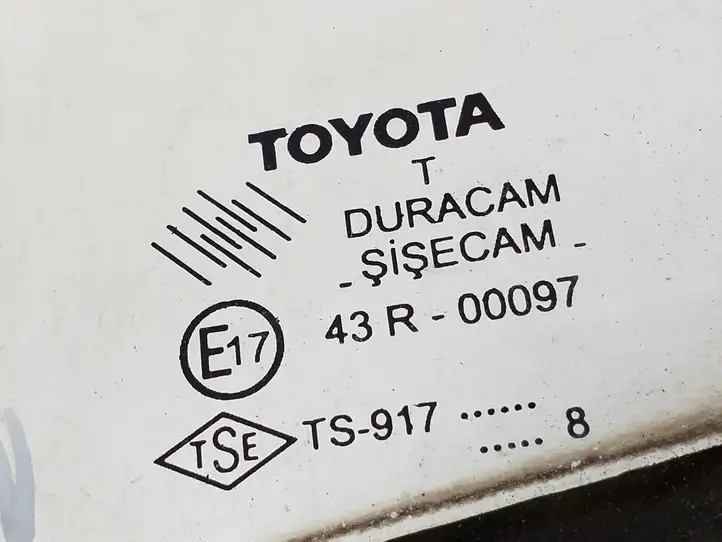 Toyota Corolla Verso AR10 (2004 - 2009) 682160F010 Форточка двери — фото 3