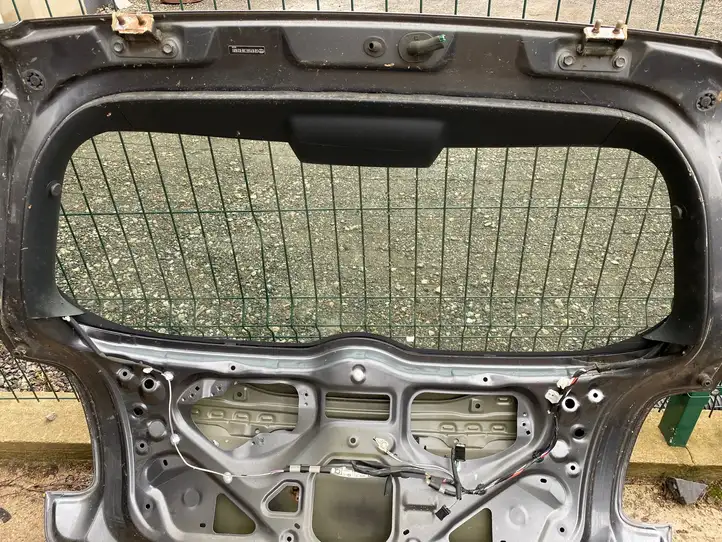 Toyota Auris 150 (2006 - 2012) Заднее стекло — фото 2