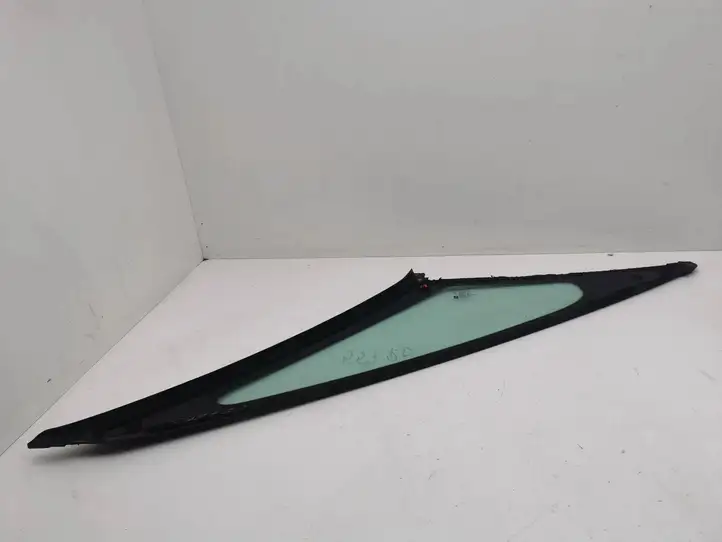 Opel Zafira C (2014 - 2016) Треугольное стекло кузова — фото 4