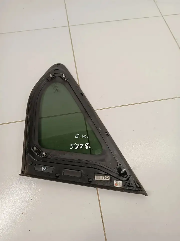 Hyundai Santa Fe (2012 - 2015) 43R000083 Заднее боковое стекло — фото 2