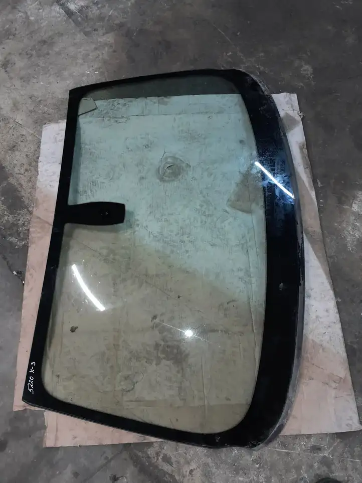 BMW X3 F25 (2010 - 2017) 43R000168 Переднее стекло — фото 1