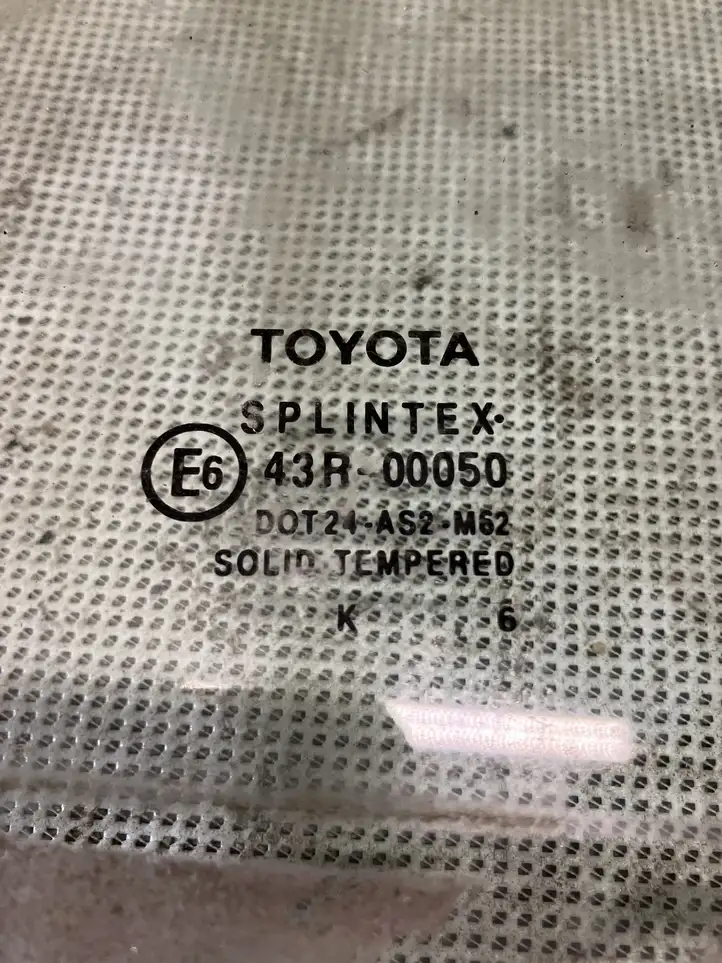 Toyota Avensis T250 (2006 - 2009) Стекло передней двери — фото 2