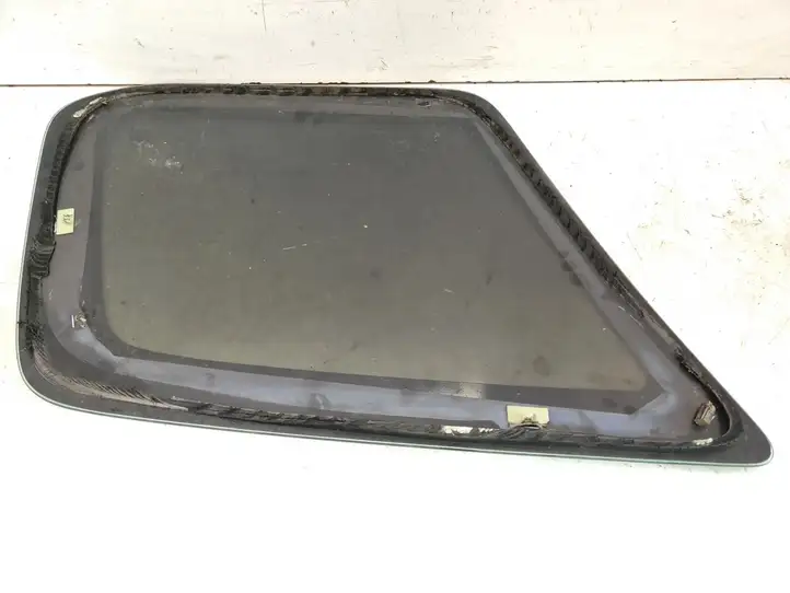 Mazda Tribute (2000 - 2004) 43R00477 Заднее боковое стекло — фото 3