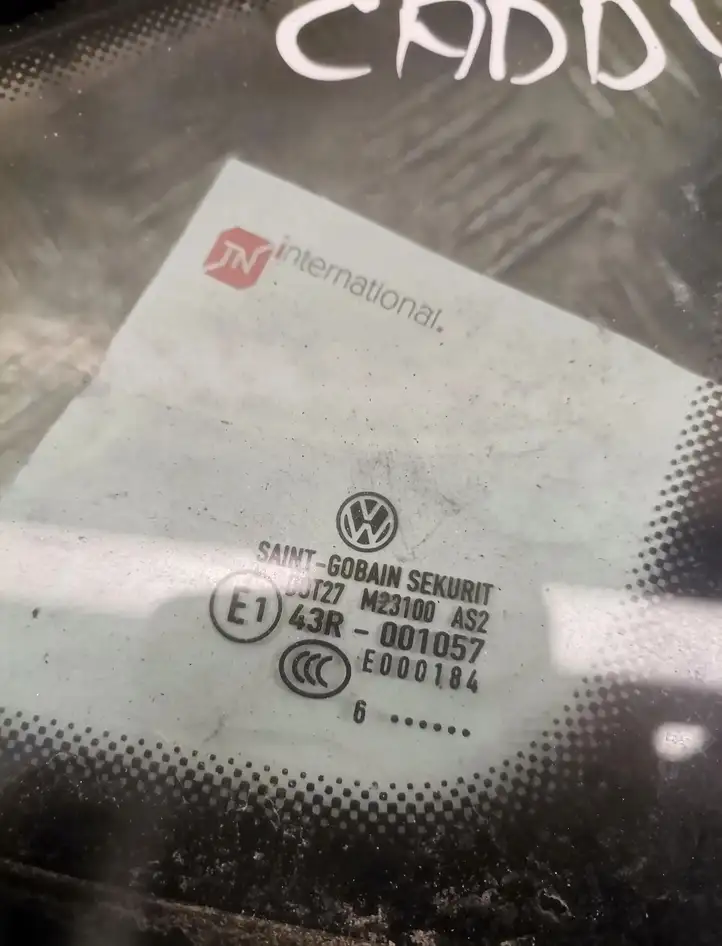 Volkswagen Caddy (2004 - 2010) Форточка двери — фото 2