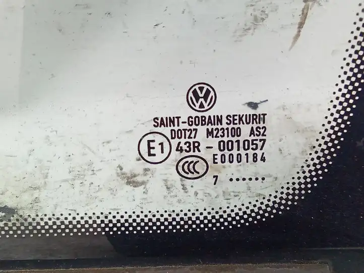 Volkswagen Caddy (2004 - 2010) Треугольное стекло кузова — фото 2