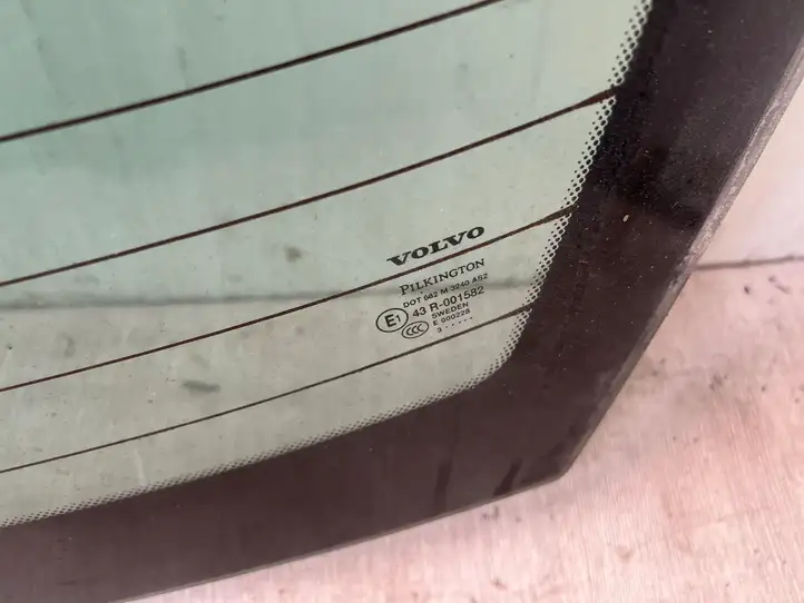 Volvo S60 (2000 - 2004) Заднее стекло — фото 3