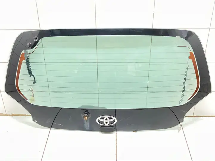 Toyota Aygo AB10 (2005 - 2008) 43R00050 Заднее стекло — фото 1