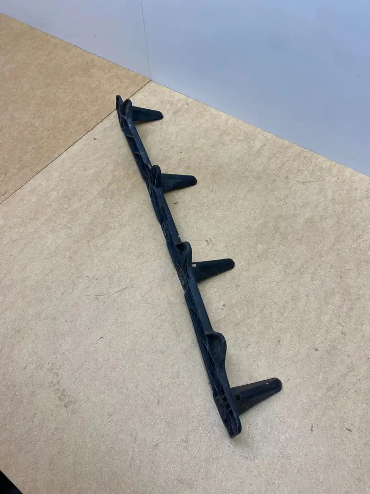 Audi A3/S3 8P (2004 - 2008)  8P4807861B Усилитель заднего бампера