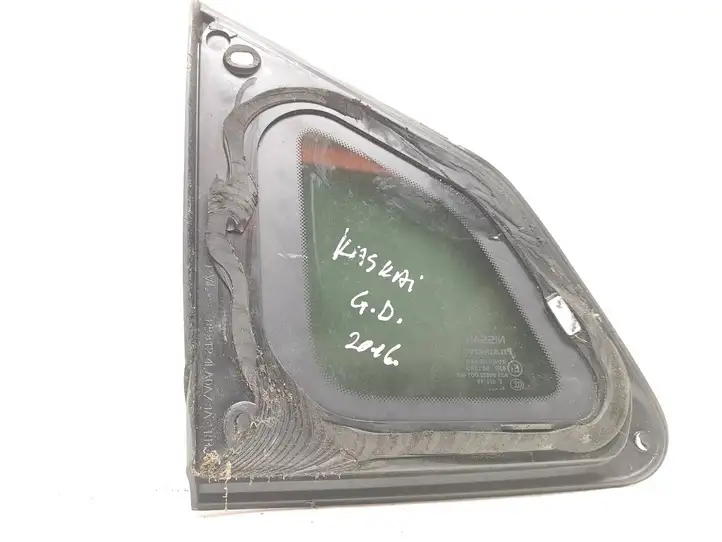 Nissan Qashqai (2013 - 2017) 43R001595 Заднее боковое стекло — фото 2