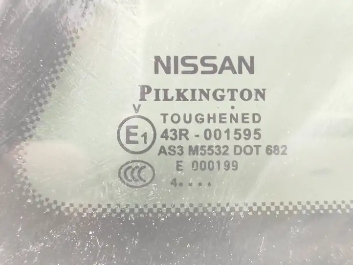 Nissan Qashqai (2013 - 2017) 43R001595 Заднее боковое стекло — фото 3