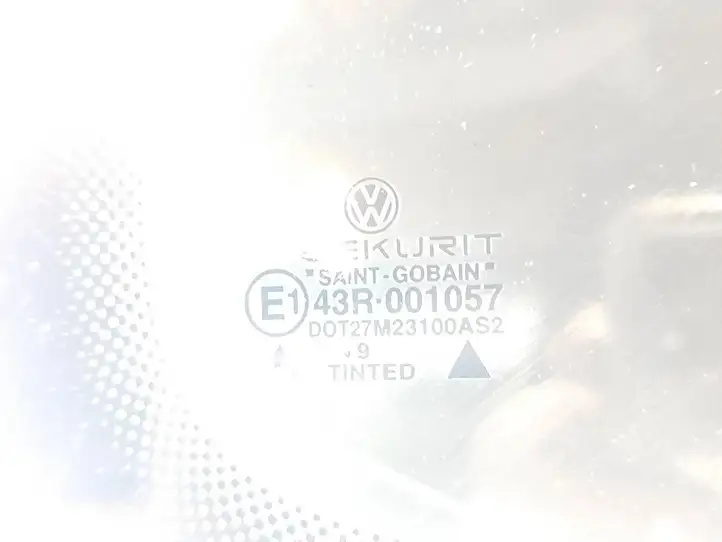 Volkswagen Golf IV (1998 - 2005) 43R001057 Заднее боковое стекло — фото 3