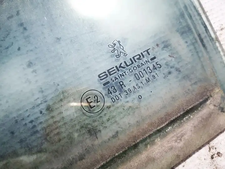Peugeot 607 (2000 - 2004) Стекло задней двери — фото 2