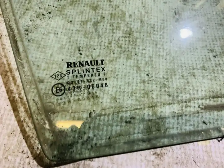 Renault Scenic I (1996 - 2003) Форточка двери — фото 2