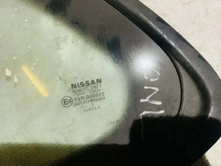 Nissan (2000 - 2006) Заднее боковое стекло — фото 2