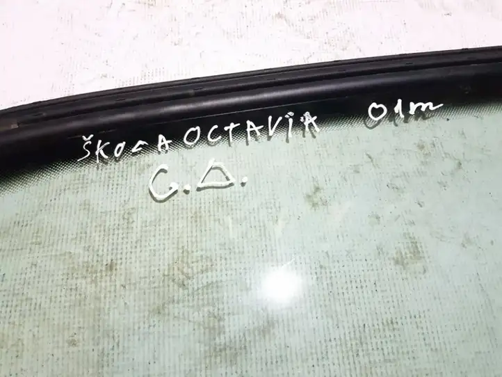 Skoda Octavia Mk1 (1U) (1996 - 2004)   Заднее боковое стекло кузова