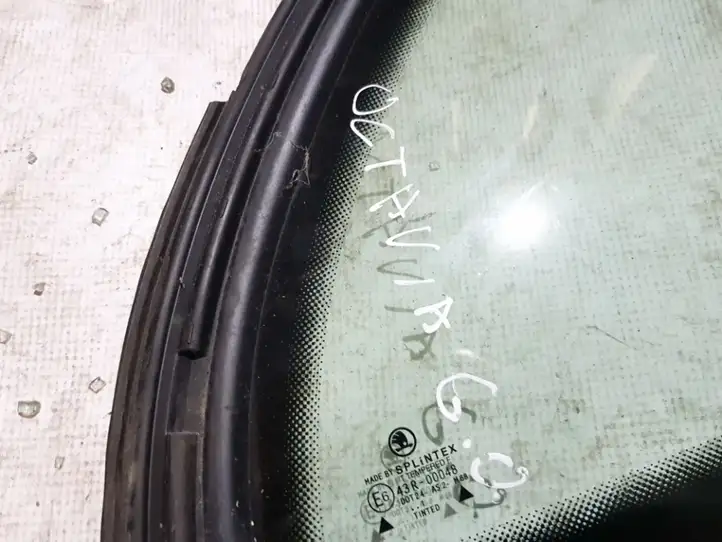 Skoda Octavia Mk1 (1U) (1996 - 2004)   Заднее боковое стекло кузова