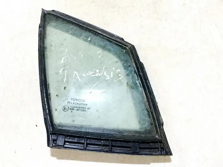 Toyota Avensis T270 (2009 - 2012) 6821505010 Форточка двери — фото 2
