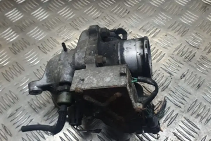 Toyota Corolla Verso E121 (2001 - 2004) 8967221020 Дроссельная заслонка — фото 2