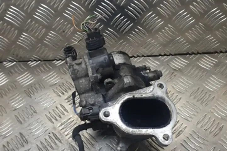 Toyota Corolla Verso E121 (2001 - 2004) 8967221020 Дроссельная заслонка — фото 3