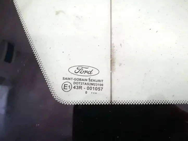 Ford Focus (2011 - 2015) Заднее боковое стекло — фото 2