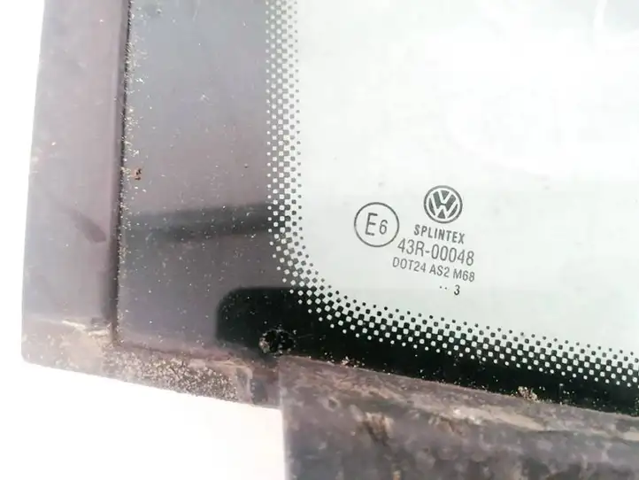 Volkswagen Touran I (2003 - 2010) Треугольное стекло кузова — фото 2