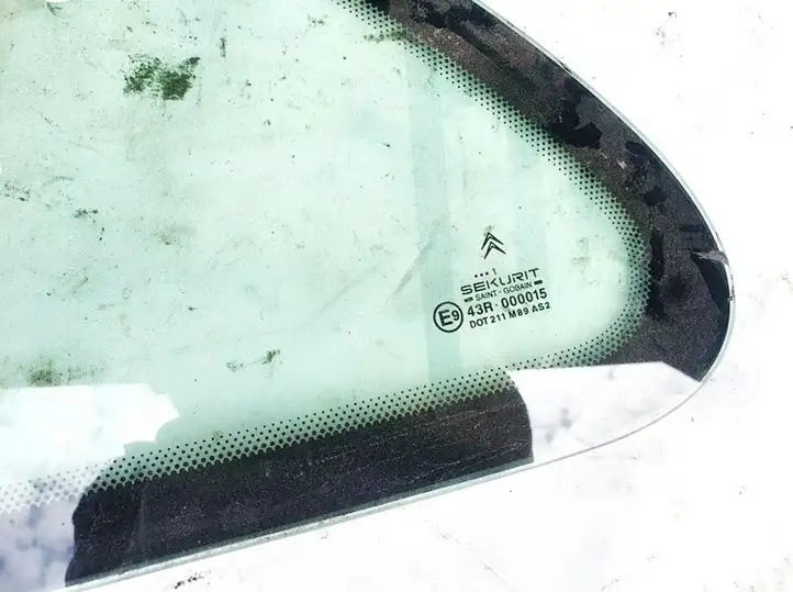 Citroen Xsara Picasso (1999 - 2012) Заднее боковое стекло — фото 3