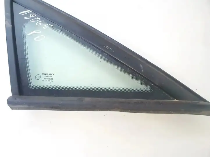 Seat Altea (2004 - 2009) Треугольное стекло кузова — фото 3