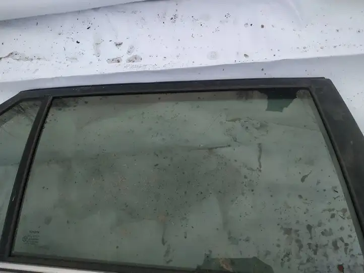 Toyota Avensis T250 (2003 - 2006) Стекло задней двери — фото 1