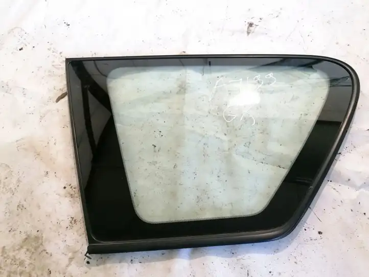 Toyota Avensis Verso (1995 - 2001) 43r0091134 Заднее боковое стекло — фото 1