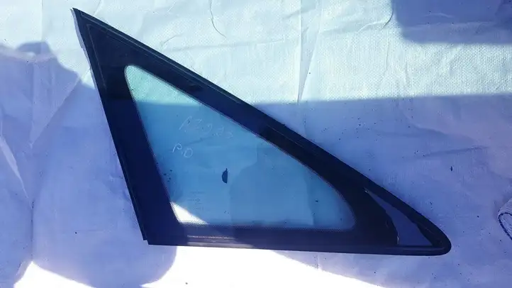 Toyota Previa (XR30, XR40) II (2000 - 2006) Треугольное стекло кузова — фото 1