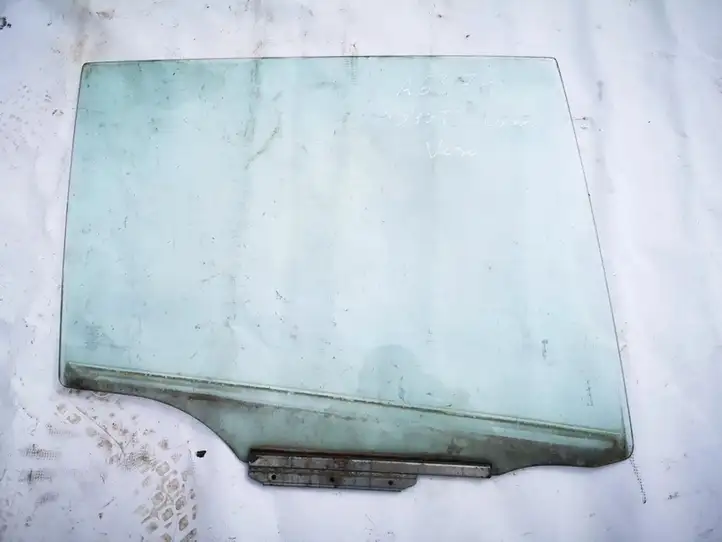 Toyota Corolla Verso E121 (2001 - 2004) Стекло задней двери — фото 1