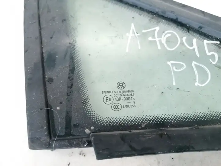 Volkswagen Touran I (2003 - 2010)  43r00048 Треугольное стекло в передней части кузова