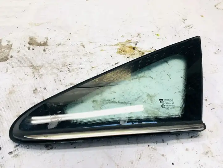 Opel Zafira B (2006 - 2008) Треугольное стекло кузова — фото 1